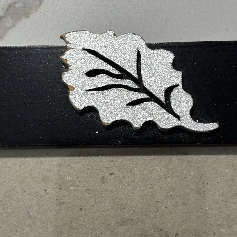 Picture Frame Black for Tabletop 3.5 x 5 inch Vertical or Horizontal Leaf Accent